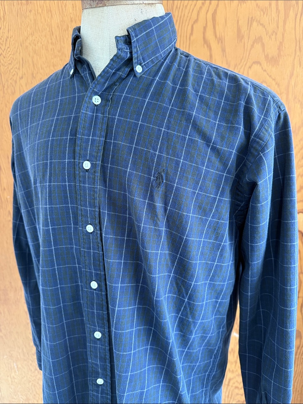 Men’s Size Medium Polo by Ralph Lauren Blake Navy Blue Plaid Button-Down Shirt